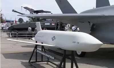 RESTI DI UN MISSILE USA JASS SONO STATI TROVATI IN TERRITORIO IRANIANO. IRGC AFFERMA DI AVER ABBATTUTO IL MISSILE. NON RIPORTA ALTRI DETTAGLI SU LUOGO, TEMPO O DANNI. FINE.
