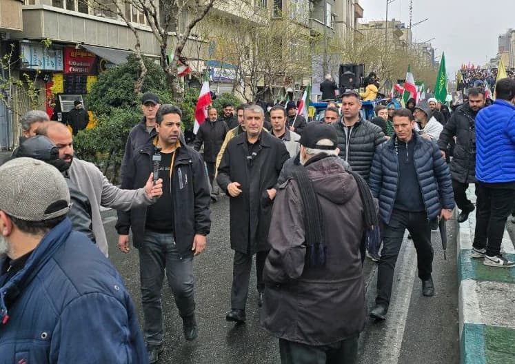 IRAN. ALTI VERTICI PRESENTI ALLA MANIFESTAZIONE DELLA GIORNATA DI QUDS. PARTECIPAZIONE DELLA POPOLAZIONE RELIGIOSA NONOSTANTE I BOMBARDAMENTI. ASSEMBRAMENTO PUBBLICO SEGNALATO.