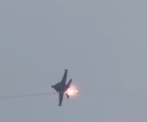 A US plane was actually hit by an Iranian missile slightly in the tail and managed to reach its destination without serious consequences