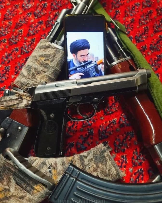 Iranian internal channels released photos of citizens and soldiers who swear allegiance to the new supreme leader. Images used to show unity and internal support.