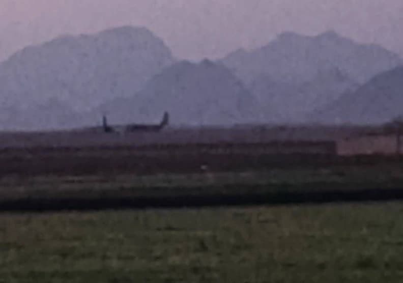 Operazione recupero pilota F-15 conclusa con esito tragico. Due aerei USA abbattuti o precipitati durante le operazioni. Forze USA procedono all'autodistruzione dei velivoli per impedirne il recupero da parte iraniana.