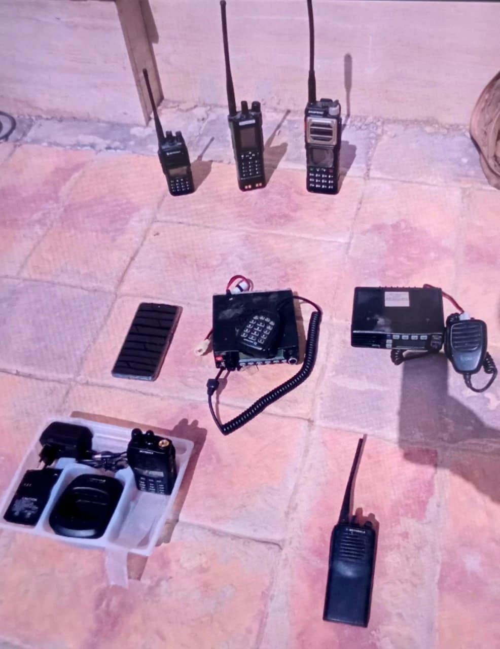 Ongoing seizures of weapons by Iranian police: groups funded by Israel.