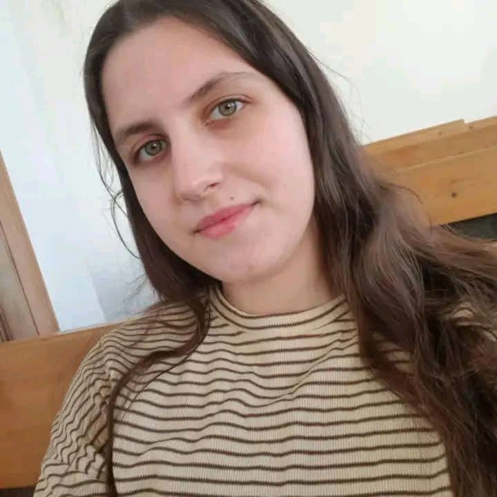 Una ragazza siriana di Latakia è stata rapita, ha lasciato una lettera sostenendo di voler vivere velata in Siria Successivamente è comparsa in un video con il volto velato, mentre la madre afferma che è stata costretta. al Sharaa Jolani isis