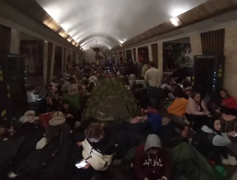 Kiev residents take refuge in the subway