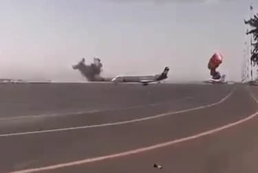 Aereo iraniano è atterrato con successo all'aeroporto di Hodeidah, nello Yemen.
